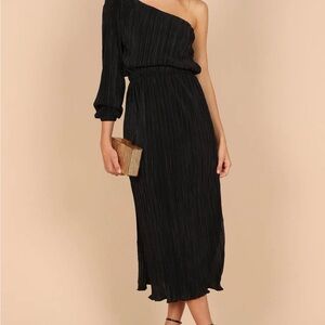 Petal & Pup Black One-Shoulder Dress